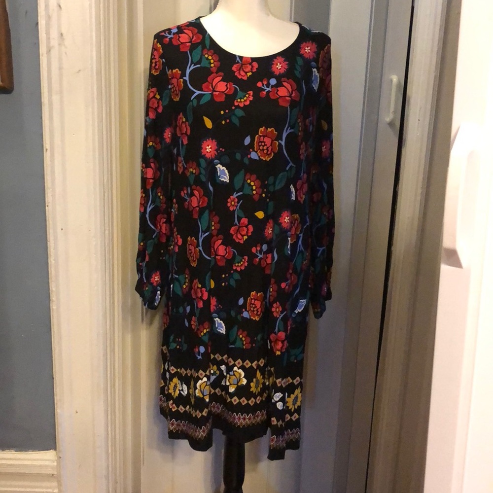 Ladies dress- knee length, perfect for winter!!